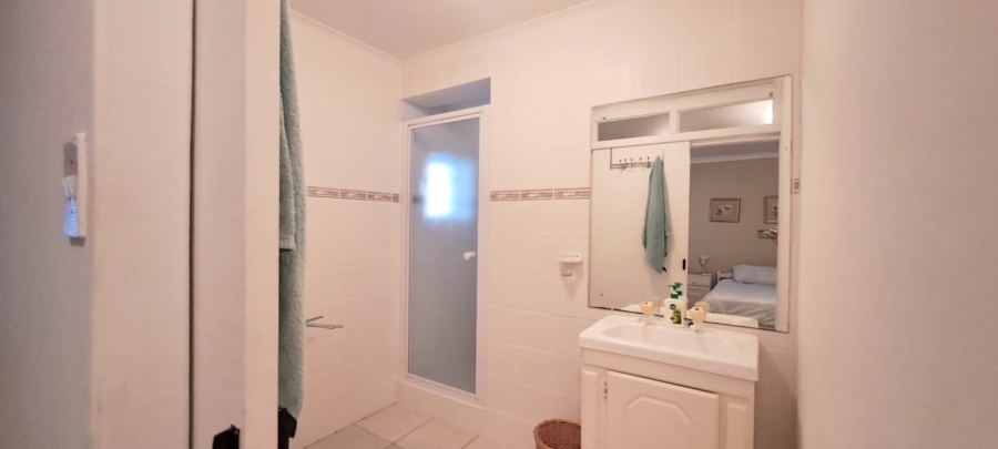 To Let 5 Bedroom Property for Rent in Vermont Western Cape